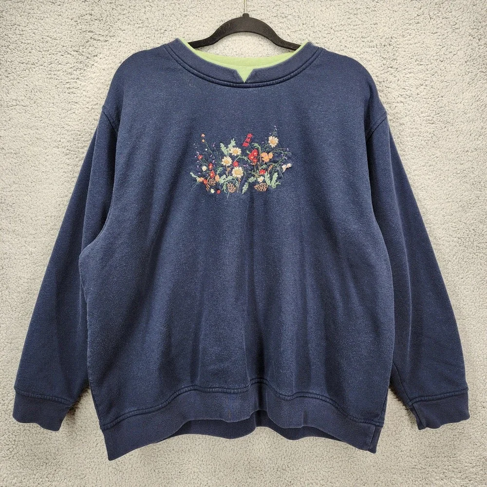 Vintage Shenanigans Navy Floral Embroidered Sweatshirt Plus Size 3X Crewneck